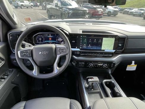 New 2025 Chevrolet Silverado 1500 RST w/ Convenience Package II AWD/4WD image 11