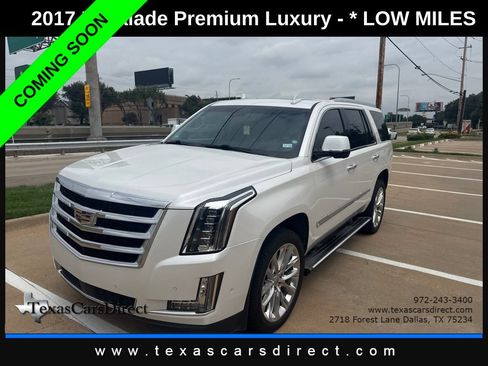Used 2017 Cadillac Escalade Premium Luxury AWD/4WD image 1