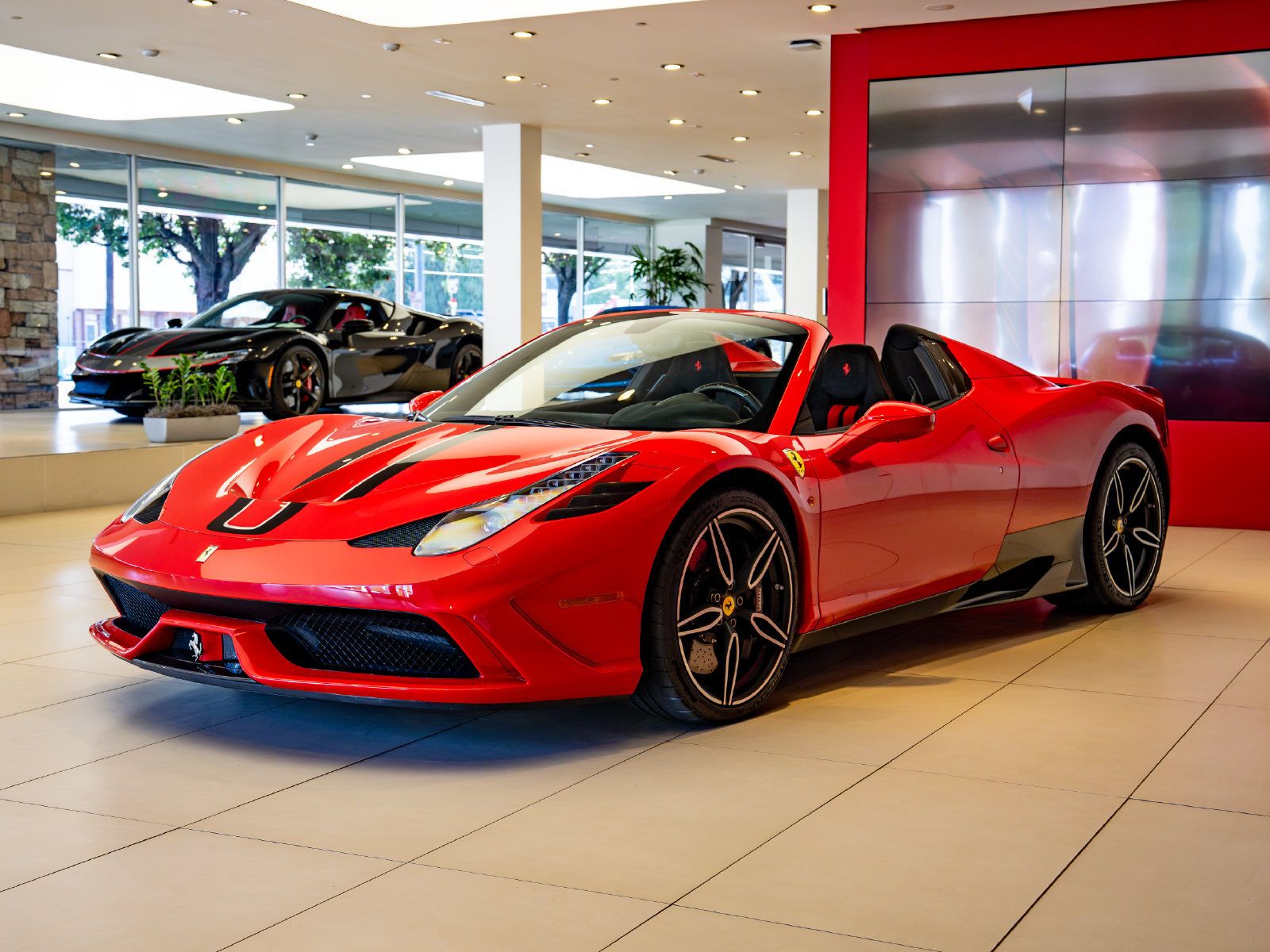 Used 2015 Ferrari 458 Speciale A RWD image 3