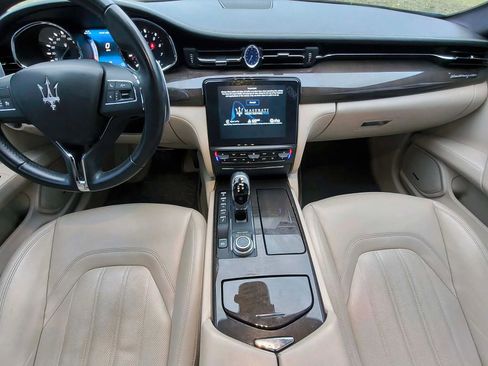 Used 2017 Maserati Quattroporte GTS GranLusso RWD image 24