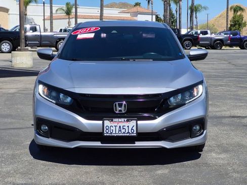 Used 2019 Honda Civic Sport image 2