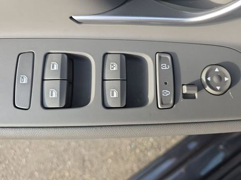 Certified 2023 Hyundai Elantra SEL w/ Convenience Package image 41