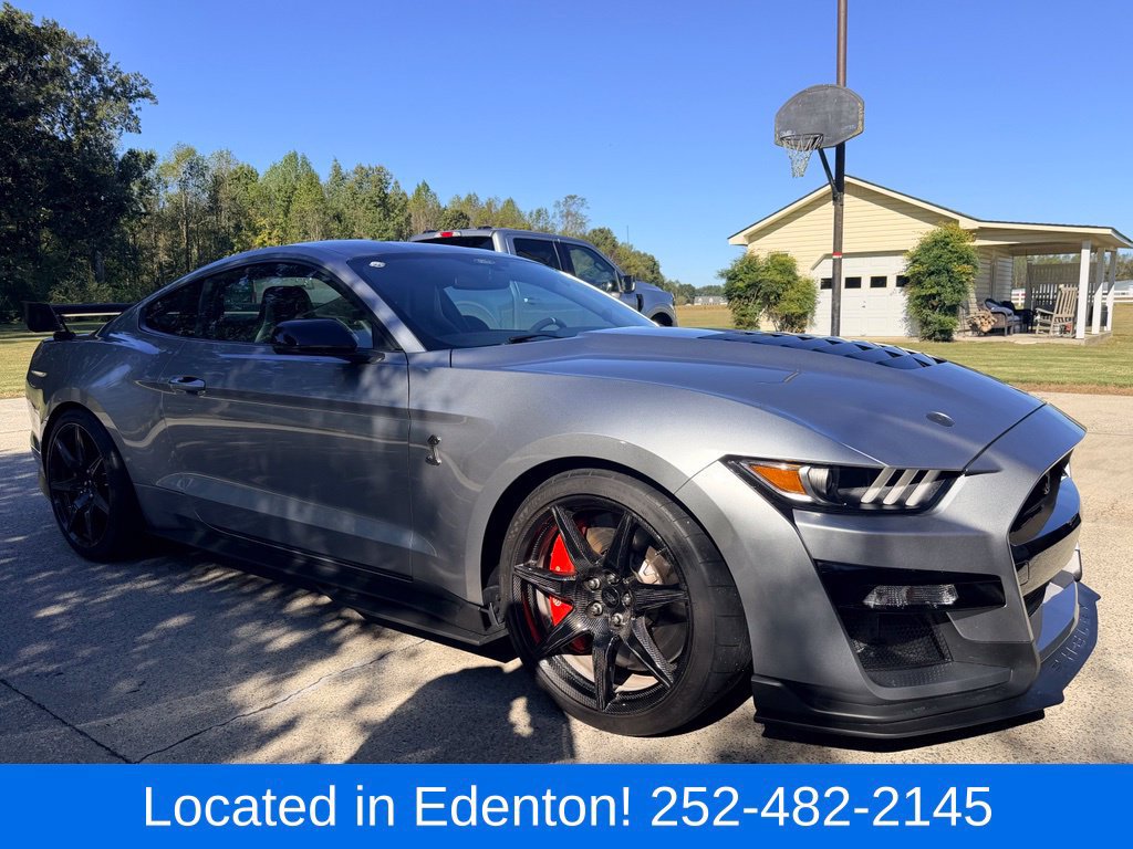 Used 2021 Ford Mustang Shelby GT500 w/ Carbon Fiber Track Pack RWD image 33