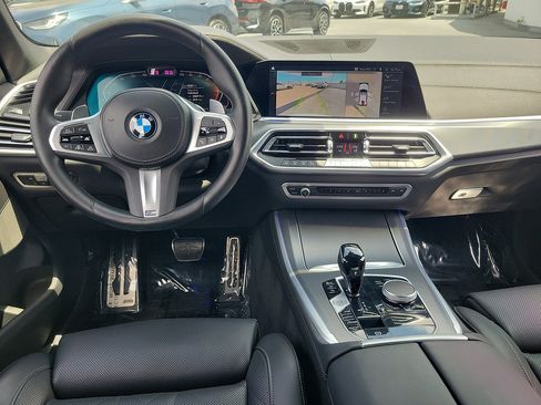 Used 2023 BMW X5 sDrive40i w/ M Sport Package RWD image 11