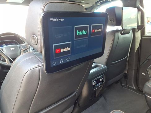 Used 2024 Chevrolet Tahoe High Country image 21