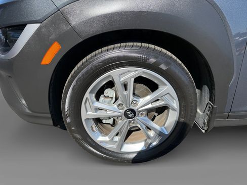 Used 2022 Hyundai Kona SEL w/ Convenience Package FWD image 9
