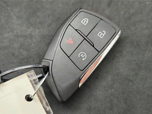 Used 2026 Chevrolet Equinox LT FWD image 21