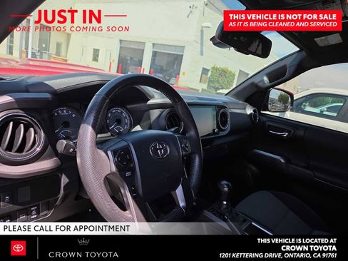 Used 2020 Toyota Tacoma TRD Sport w/ Technology Package AWD/4WD image 9