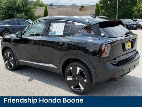 Used 2025 Nissan Kicks SR AWD/4WD image 7