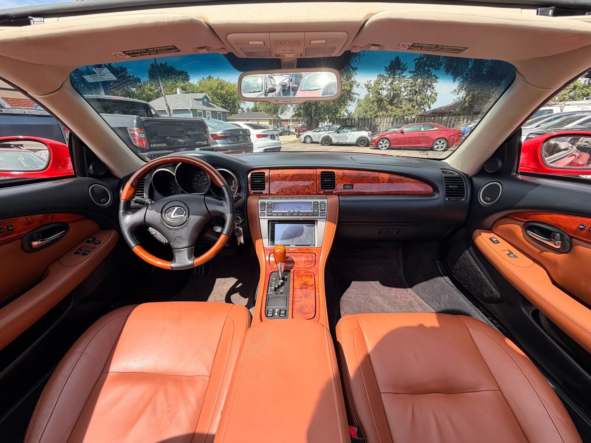 Used 2005 Lexus SC 430 Convertible RWD image 3