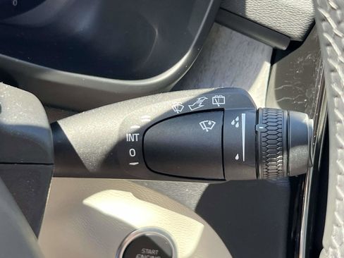 Used 2026 Volvo XC40 B5 Ultra w/ Climate Package image 23