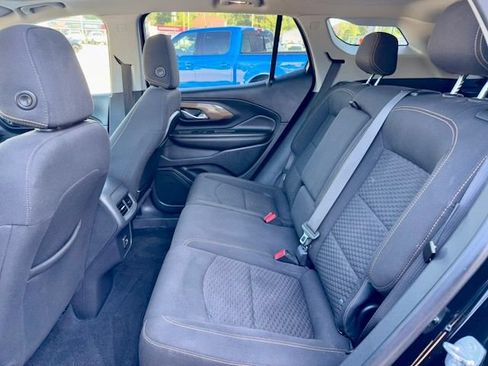 Used 2021 GMC Terrain SLE w/ Driver Convenience Package FWD image 11