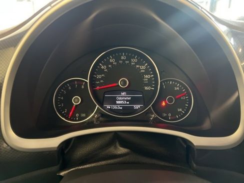 Used 2012 Volkswagen Beetle Turbo image 24