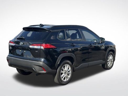 Used 2025 Toyota Corolla Cross LE FWD image 6