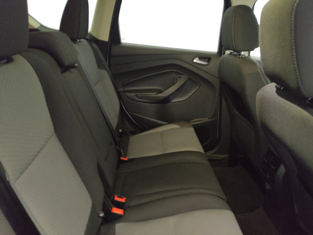 Used 2017 Ford Escape SE AWD/4WD image 19