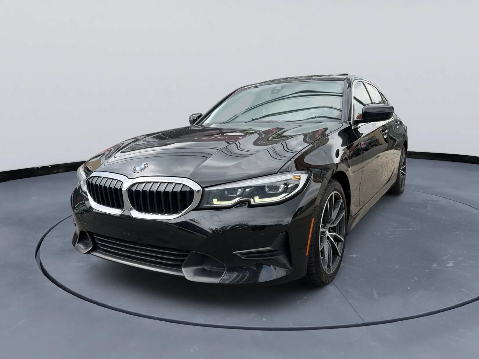 Used 2020 BMW 330i Sedan w/ Convenience Package RWD image 1