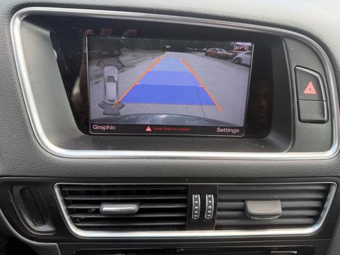 Used 2017 Audi Q5 2.0T Premium Plus w/ Technology Package image 21