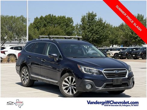 Used 2018 Subaru Outback 3.6R Touring w/ Popular Package #3 AWD/4WD image 2