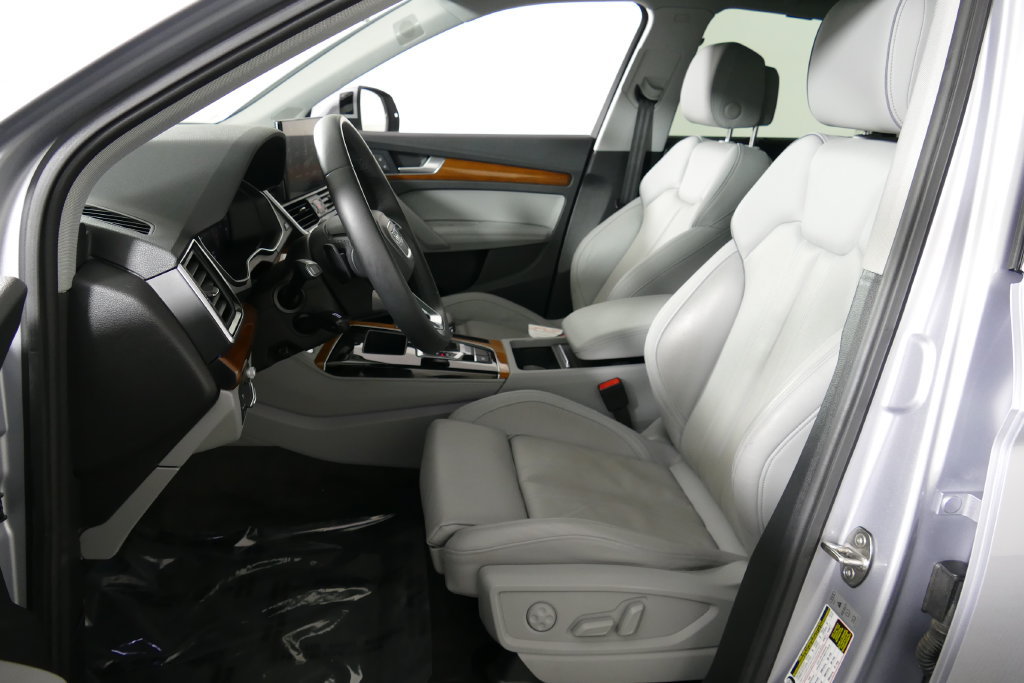 Used 2023 Audi Q5 Prestige AWD/4WD image 10