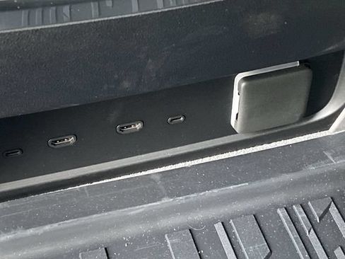 Certified 2026 Cadillac Escalade IQL Sport 1 w/ LPO, Floor Liner Package AWD/4WD image 14