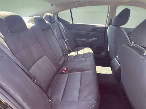 Used 2023 Nissan Altima 2.5 S FWD image 32