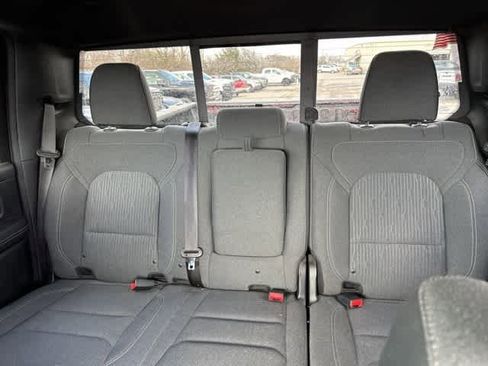 Used 2019 RAM 1500 Big Horn image 5