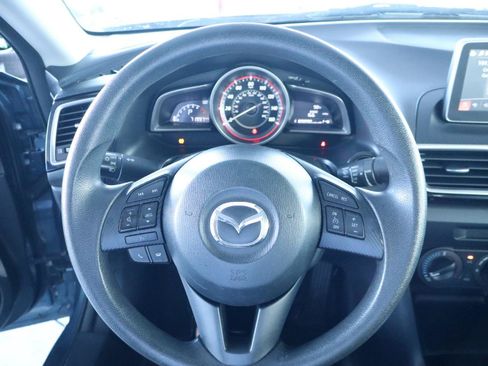Used 2015 MAZDA MAZDA3 i Sport FWD image 18