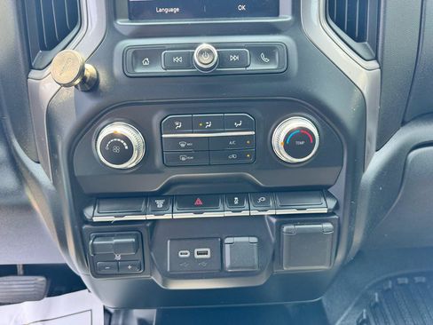 Used 2021 GMC Sierra 3500 4x4 Double Cab w/ Convenience Package image 35
