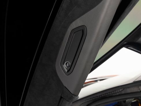 Used 2019 McLaren 720S RWD image 11