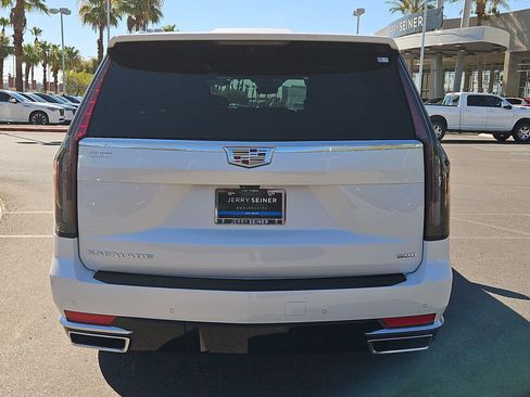 Certified 2024 Cadillac Escalade Premium Luxury w/ Performance Package AWD/4WD image 4