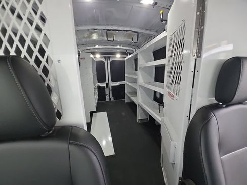 Used 2025 Ford Transit 250 148 Medium Roof Extended AWD w/ Load Area Protection Package image 22