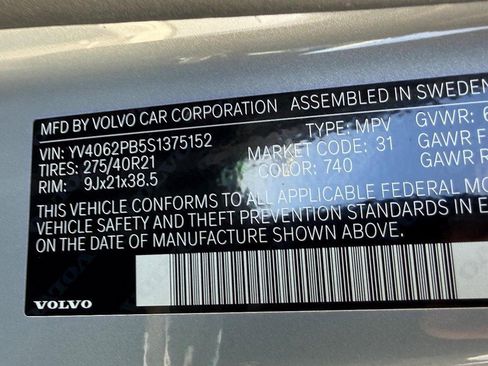 Used 2025 Volvo XC90 B6 Plus image 24