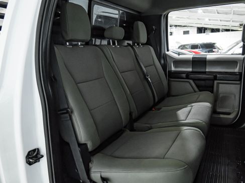 Used 2021 Ford F250 XL w/ Power Equipment Group image 31