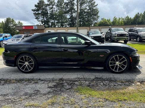 Used 2018 Dodge Charger R/T Scat Pack image 7