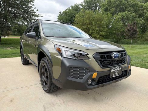 Certified 2025 Subaru Outback Wilderness AWD/4WD image 8