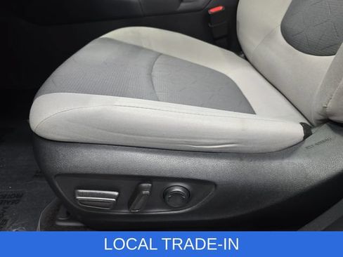 Used 2023 Toyota RAV4 XLE w/ Convenience Package FWD image 28