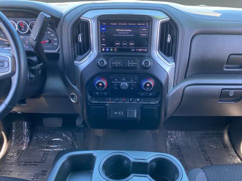 Used 2022 Chevrolet Silverado 1500 LT w/ Bed Protection Package AWD/4WD image 11