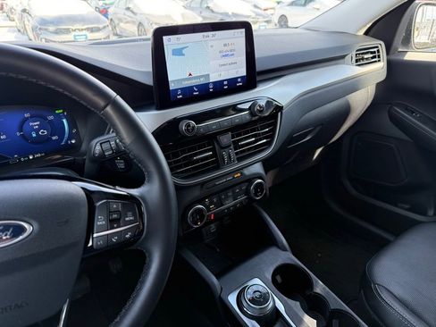 Used 2022 Ford Escape SEL w/ Technology Package image 37