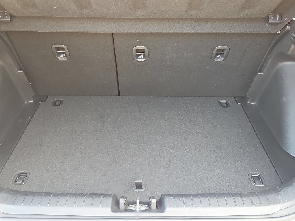 Used 2025 Hyundai Venue SEL FWD image 29