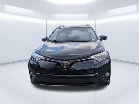 Used 2017 Toyota RAV4 Platinum FWD image 9