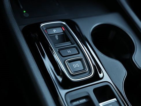 Certified 2025 Honda Pilot EX-L image 39