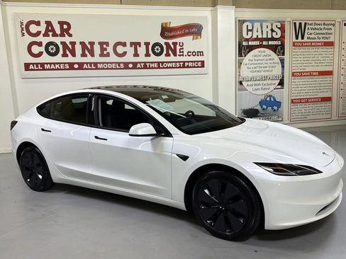 Used 2025 Tesla Model 3 Long Range RWD image 5