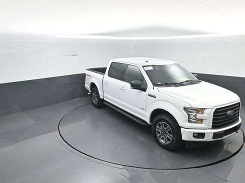 Used 2017 Ford F150 XLT w/ Equipment Group 302A Luxury AWD/4WD image 28