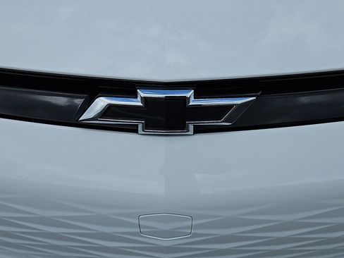 New 2027 Chevrolet Bolt LT w/ Comfort Package FWD image 21