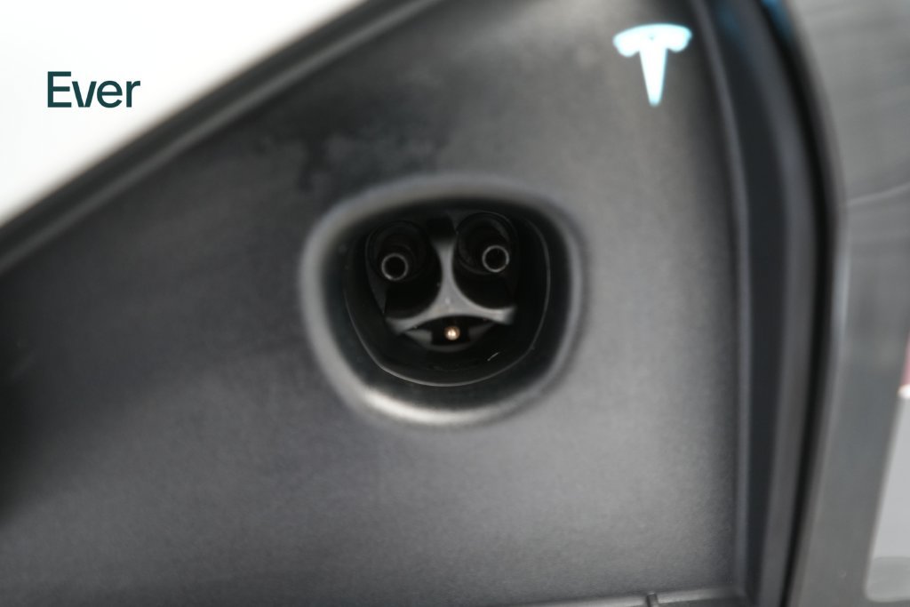 Used 2023 Tesla Model S Standard Range AWD/4WD image 10