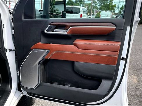 Used 2024 GMC Sierra 2500 Denali Ultimate AWD/4WD image 19