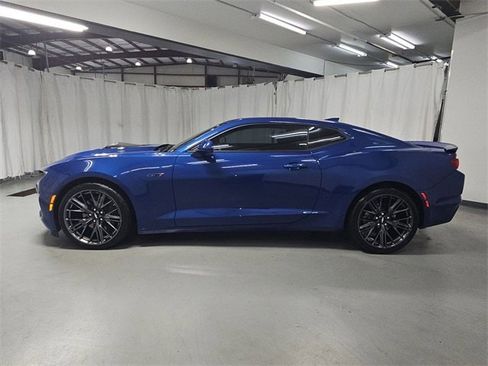 Used 2021 Chevrolet Camaro LT image 5