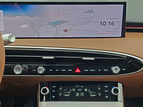 New 2026 Genesis GV70 2.5T Advanced AWD/4WD image 13