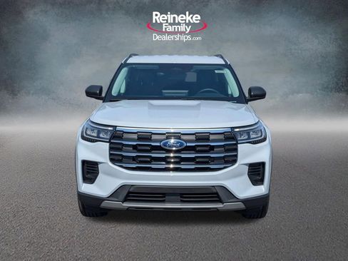 New 2026 Ford Explorer Active AWD/4WD image 2