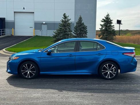 Used 2018 Toyota Camry SE FWD image 8